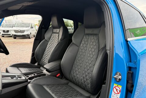 Audi A3 S3 2.0TFSI [306] QUATTRO S-TRONIC 13