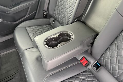 Audi A3 S3 2.0TFSI [306] QUATTRO S-TRONIC 12