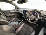 Volvo XC40 T3 R-DESIGN PRO 19