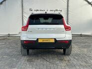 Volvo XC40 T3 R-DESIGN PRO 9