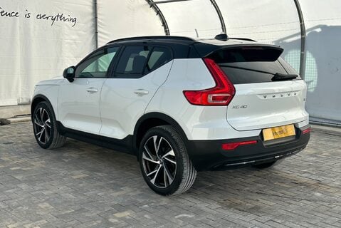 Volvo XC40 T3 R-DESIGN PRO 11