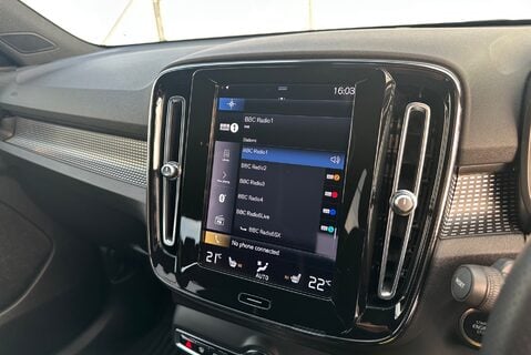 Volvo XC40 T3 R-DESIGN PRO 15