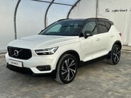 Volvo XC40 T3 R-DESIGN PRO 4