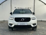 Volvo XC40 T3 R-DESIGN PRO 3