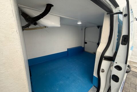 Nissan NV300 2.0L DCI [120] ACENTA L2H1 MANUAL 7