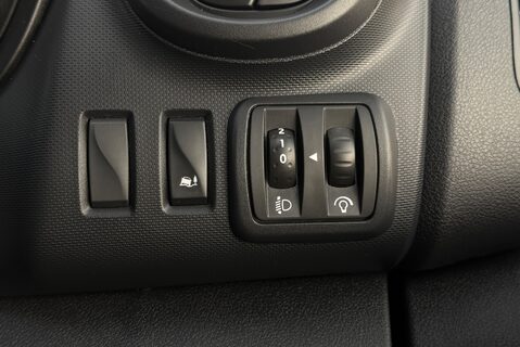 Nissan NV300 2.0L DCI [120] ACENTA L2H1 MANUAL 24