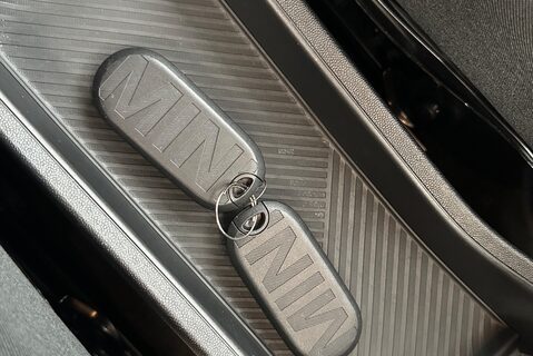 Mini Hatch 1.5T [154] C CLASSIC 33