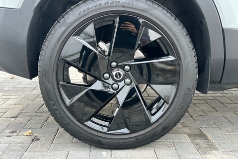 Volvo XC40 MHEV B4 2.0T [190] PLUS BLACK EDITION 9