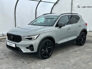 Volvo XC40 MHEV B4 2.0T [190] PLUS BLACK EDITION 3