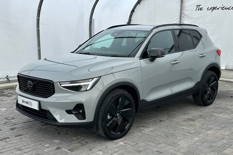 Volvo XC40 MHEV B4 2.0T [190] PLUS BLACK EDITION 3