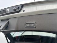 Volvo XC40 MHEV B4 2.0T [190] PLUS BLACK EDITION 29