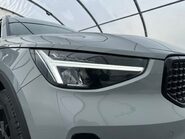 Volvo XC40 MHEV B4 2.0T [190] PLUS BLACK EDITION 31