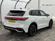 Volkswagen Tiguan R-LINE 1.5eTSI [150] DSG 18