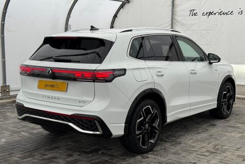 Volkswagen Tiguan R-LINE 1.5eTSI [150] DSG 18