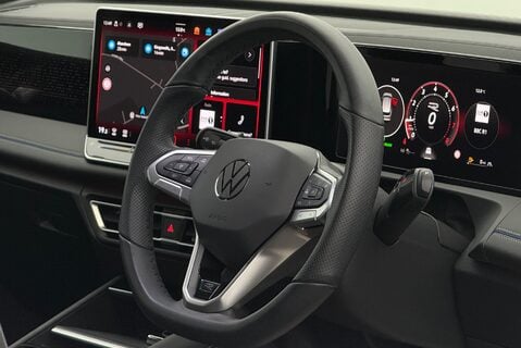Volkswagen Tiguan R-LINE 1.5eTSI [150] DSG 29