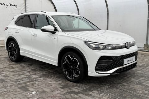 Volkswagen Tiguan R-LINE 1.5eTSI [150] DSG 6