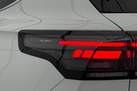 Volkswagen Tiguan R-LINE 1.5eTSI [150] DSG 22