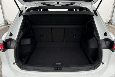 Volkswagen Tiguan R-LINE 1.5eTSI [150] DSG 26