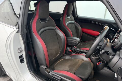 Mini Hatch 2.0T [228] JOHN COOPER WORKS 3DR Auto 29