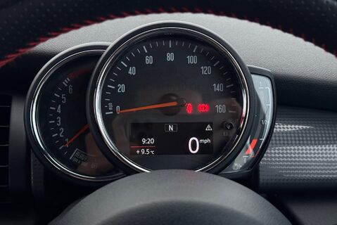 Mini Hatch 1.5T [134] COOPER 3dr Manual 29