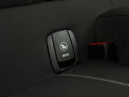 Mini Hatch 1.5T [134] COOPER 3dr Manual 11