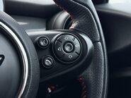 Mini Hatch 1.5T [134] COOPER 3dr Manual 33