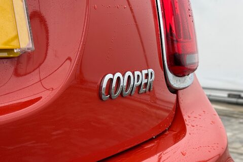 Mini Hatch 1.5T [134] COOPER 3dr Manual 19