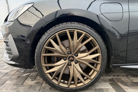 Cupra Leon VZ2 DESIGN EDITION 1.4[242] PHEV DSG 10