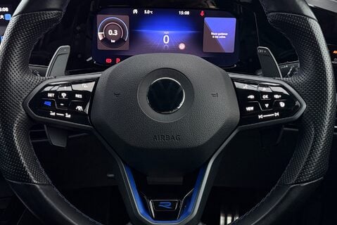 Volkswagen Golf R 20 YEARS TSI 4MOTION DSG 34