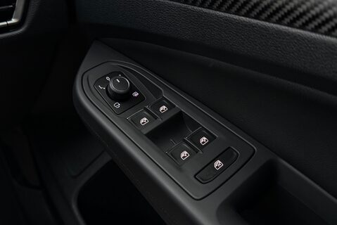 Volkswagen Golf R 20 YEARS TSI 4MOTION DSG 40