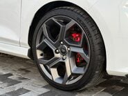 Ford Fiesta ST-3 6