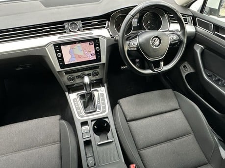 Volkswagen Passat SE BUSINESS TDI BLUEMOTION TECH DSG 14
