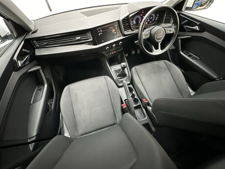 Audi A1 SPORTBACK TFSI TECHNIK 16