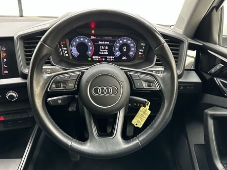 Audi A1 SPORTBACK TFSI TECHNIK 18