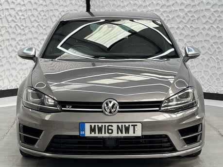 Volkswagen Golf R DSG 2