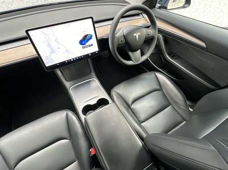 Tesla Model 3 STANDARD RANGE PLUS 14