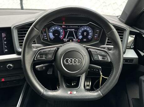 Audi A1 SPORTBACK TFSI S LINE 18