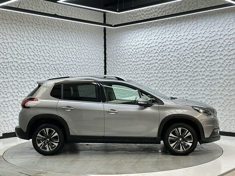 Peugeot 2008 ALLURE PREMIUM 8