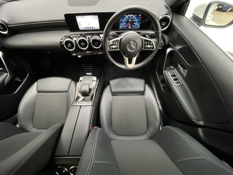 Mercedes-Benz A Class A 180 D SPORT 13