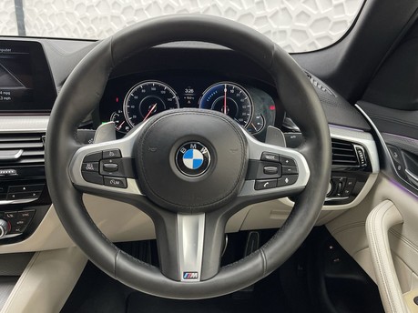 BMW 5 Series 530E M SPORT 18