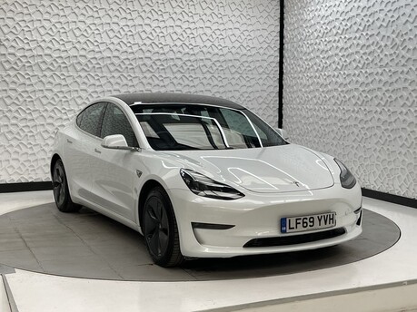 Tesla Model 3 PERFORMANCE AWD