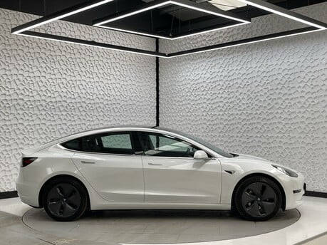 Tesla Model 3 PERFORMANCE AWD 8