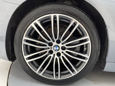 BMW 5 Series 520D XDRIVE M SPORT 42