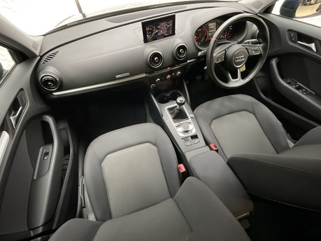 Audi A3 TDI SE TECHNIK 16