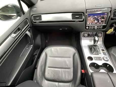 Volkswagen Touareg V6 R-LINE TDI BLUEMOTION TECHNOLOGY 15