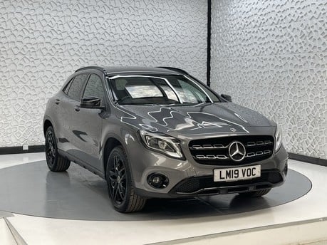 Mercedes-Benz GLA GLA 180 URBAN EDITION 1