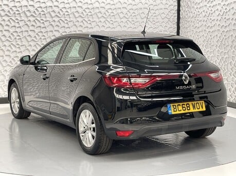 Renault Megane PLAY TCE 5