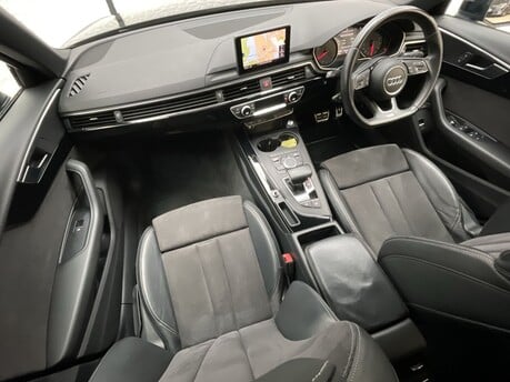 Audi A4 TDI BLACK EDITION 16