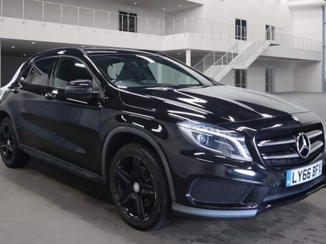 Mercedes-Benz GLA GLA 220 D 4MATIC AMG LINE PREMIUM PLUS