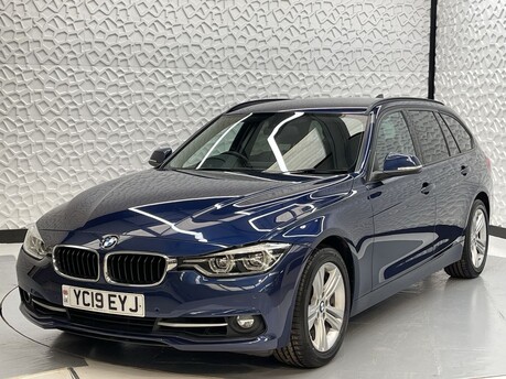 BMW 3 Series 318I SPORT TOURING 3